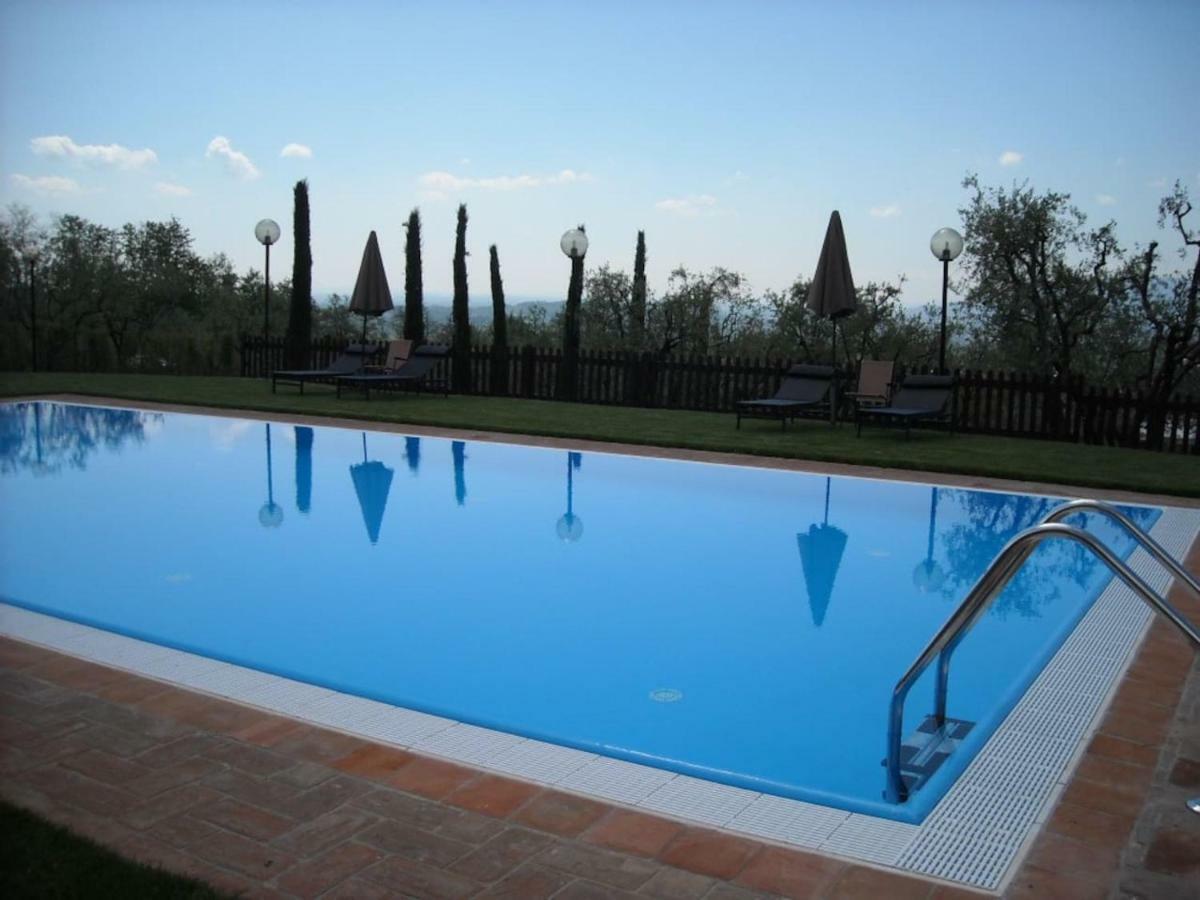 Ampio appartamento completamente rinnovato con vista e piscina Lucca Esterno foto