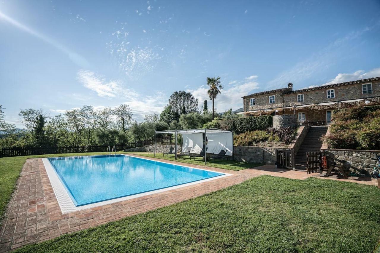 Ampio appartamento completamente rinnovato con vista e piscina Lucca Esterno foto