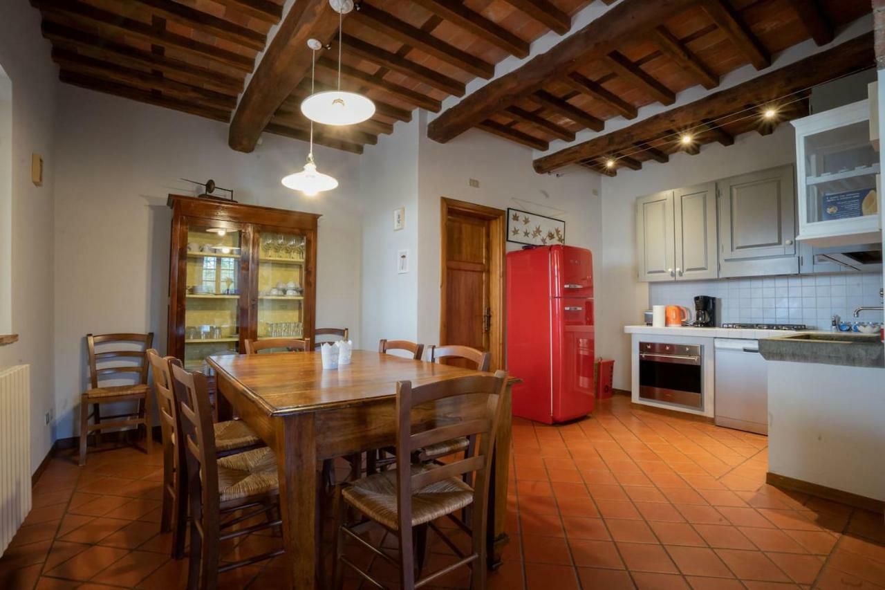 Ampio appartamento completamente rinnovato con vista e piscina Lucca Esterno foto